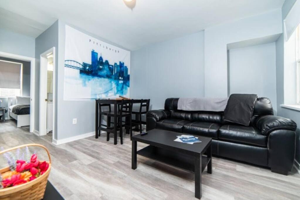 1St Floor - Free Parking - Washer & Dryer - Agh Pittsburgh Exterior foto